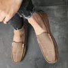 Klänningskor män casual skor mode slip-on moccasin driver mjuka bekväma andningsbara lägenheter sneakers svart grå röda loafers 230822