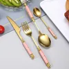 Tabellesuppsättning Black Gold Handle Cutly Rostfritt stål Middag Knivgaffel Spoon Modervistrosa Flatvaruuppsättning Dropshipping HKD230812