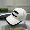デザイナー野球帽子メンズアンドウィメンズの高品質の漁師ハット冬の新しいサンシェードハットレザーマテリアルファッショントレンドハット