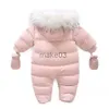 Down Coat Newborn Baby Super Keep Warme Winter Clothes Toddler Jumpsuit Huva inuti Fleece Girl Boy Clothing Overaller Ytterkläder J230823