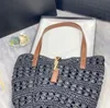Merk Stro geweven tas Luxe Designer Messenger Bags Mode Vrouwen Outdoor vrijetijdsstrandtas Dames Handtassen Portemonnee