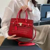 Luxurys Womens Designers Väskor 25 cm handväskor Purs 2023 Shoulder Crossbody Messenger Cowhide äkta Real Leather Fashion Gold Large Tote Graceful Clutch Bag