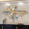 Horloges murales 2023 Mode Accueil Quartz Horloge Art Décoratif Salon Créatif Unique Montre Élégante Lumière Luxe