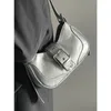 イブニングバッグシルバーPUレザー肩女性デザイナーハンドバッグ女性ビンテージアンダーアーム財布の女性エレガントクロスボディスリングバッグ