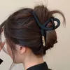 Kopfbedeckungshaarzubehör Großer schwarzer Clip für Frauen Mode französische elegante Haargräbchen Koreaner Brief Klauen Clips Mädchen Haarnadeln 230823