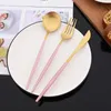 20pcs Gold Tablayware Set Edelstahl Silberwaren Obstgabel Messer Löffel Tischgeschirr Set für Party Hochzeitsfoton Besteck Castlery Set HKD230812