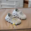 Дизайнерские сандалии для обуви на открытом воздухе для детей мужчины White Flat Sneakers Platform 450 Runner шлепанцы.