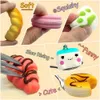 Dekompressionsleksak 10/30 st Kawaii squishy mat långsamt stigande brödkaka Donut Söta djurleksaker för barn Stress Relief Toys 4-10 cm Random Style 230823