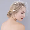 Véias de noivas véu de gaiola branca para o rosto de cetim rosa flor chapéu de malha encantadora clipe de cabelo fascinadores acessórios de casamento 2023