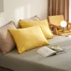 Juegos de ropa de cama Estilo americano Furball Borlas Juego amarillo Queen Home Hairball Borla Juegos de fundas de cama Edredón suave tamaño King Sin sábana 230822