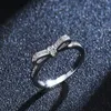 Clusterringe Koreanische Version des niedlichen Bowknot Ring Silber Schmuck Mädchen Mode Thai Zirkon Großhandel