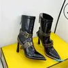 المصمم -أحذية Heels Onkle Boots مدببة أصابع القدمين الجوارب المصممة الفاخرة للأحذية المصنع للنساء