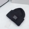 Chapeau à mode tricoté hiver