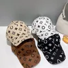 Erkek Kadınlar İçin Kova Şapkaları Moda Sokak Şapkaları Tasarımcı Tam Harfler Çiçekler Beyzbol Kapakları Unisex Yaz Günlük Tatil Sunhats