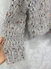 Malhas femininas tecendo crochê de miçangas brilhantes suéter bordado cheio de lantejoulas de fios especiais de estrela com luxuoso chique.