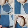 Denimkontrast Färgstruktur Underarm Bag Autumn New Style Versatile Women's One Shoulder Handbag Crescent Bag