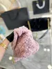 10a hochwertige Einkaufstasche Loulou Puffer y Form Luxus Winter Mode Fluffy Lap Umhängetasche Frau Handtasche Designer Süßigkeiten Farbe Crossbody Tasche