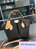 Quatily Luxury Classic stor kapacitet Totes Presbyopic Fashion Retro Crossbody väskor Ny handtag Armpåse Silk Scarf Handbag Wholesale