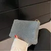 Torby wieczorowe 2023 Letnia koreańska torebka damska woda diamentowy błyszcząca mała kwadratowa torba modna jedno ramię