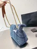 Washed denim bag, chubby appearance like holding cotton candy with high appearance value!