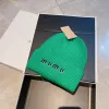 Stingy Brim Hats Italien MM brodé lettre laine chapeau enfants épais hiver tricot chapeau marque de mode visage petit pull chapeau