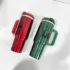 H2.0 Acciaio inossidabile di grande capacità da 40 once Adorabile stile natalizio sublimazione rossa e verde lucida Aspetto metallico Logo personalizzato tazze da viaggio per esterni bicchiere