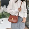 Moda minimalista urbana personalidade corrente axilas saco 2023 outono novo estilo versátil feminino um ombro crossbody saco