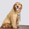 Vestuário para cães roupas grandes de cachorro inverno quente com capuz grosco com capuz moletom anti-pêlo perda de moda impressão de impressão de roupas de animais de estimação 230823