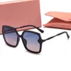 MM Designer Lunettes de soleil Lunettes classiques Goggle Outdoor Beach Lunettes de soleil pour homme Femme Mix Couleur en option Signature triangulaire CD