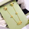 Ketten 2023 Trend Schmuck Halsketten für Frauen Gold Farbe Blumen Süße romantische Glück Clover Hochzeitsfeier Charms Zauber