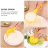 4 PCS CAKE MOLD HALV RUNT RICE SPOON Kök Gadget Hem Hotell Måltid Tabell Hollow Spoons Sushi Serverar Plastic Dish Non-Stick HKD230810