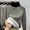 Camiscedores femininos outono inverno gurtleneck de moda coreana veludo quente ladras suéteres jumpers preto pulôvers listrados pretos mulheres malhas de malhas