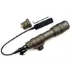 戦術的な懐中電灯M600DF 1400ルーメンSurefir Scout Light Hunting Softair MountSotac屋外アクティビティ