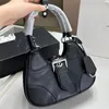 Bolsa de designer de luxo feminino Bola de luxo de bolsa de couro feminino Mini bolsa de compras pequena bolsa de lua nova