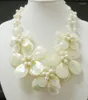 Choker White Seashell Pearl Flower Necklace 20 "