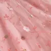 Robes de fille Bébé filles vêtements suspendes enfant en bas âge enfants été robe de princesse broderie florale sans manches maille filles robes tenue décontractée R230824