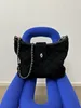 2023 Ny lyxdesign Kvinnor Fashion Bag Medieval Tote Abrasive Leather Material Shoulder