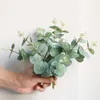 Decorative Flowers Wreaths Artificial Eucalyptus Stem Leaves Silk Green Christmas Decorations Fake Plants Cake Home Decor Wedding Plastic Flowers Bouquet 230823