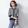 Magliette da donna Donne Black White Stripe Stripe Cardigan Magioni a petto singolo Collaro rotondo Design Knitwear Ladies Cleorio Caldo Autunno Autunno