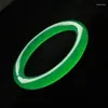 Bangle fina smycken grön jade kvinnor mode smycken äkta naturliga armband riktiga jades armbanden damtillbehör