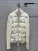 Fyrkantig randdesign Kvinnor Down Jacket Stand Collar Midje Tillbakning Knit Jacka Arm Badge Women Warm Coat Size S-L2917