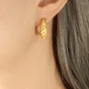 Boucles d'oreilles à dos en fil minimaliste, faites à la main, en fonte robuste, pour femme, matériau en acier titane d'intérêt particulier, plaqué or