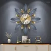 Wall Clocks Design Modern Clock Nordic Art Aesthetic Unique Digital Large Luxury Living Room Watch Silent Reloj De Pared Sticker