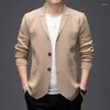 Cheetros masculinos Chegada 2023 Autumn Mens Roupas de tamanho grande malha Blazers pretos Khaki Cardigan para jaqueta elegante vintage