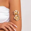 Brazalete de moda con diseño estético de flores para la parte superior del brazo, pulsera Punk con apertura ajustable, pulseras para mujer, joyería