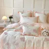 Set di biancheria da letto di lusso rosa bianco patchwork 1000tc Cotton egiziano Fiori di rose da ricamo da letto per biancheria da letto set di coperture piumino set fogli foglio lettino 230823