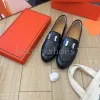 Chaussures habillées de créateurs en cuir daim boucle en métal marque de luxe femmes mocassins pantoufles mocassins chaussures décontractées respirantes chaussure de conduite avec boîte