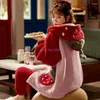 Frauen Nachtwäsche Koralle Fleece Kapuzenpyjama Set Inspissate Plus Size Cartoon Nachthemen Frauen Hochwertige Sherpa Winter -Pyjama