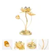 Świecowe uchwyty na wysokim stopie rzeźbienia Lotus Gold Metal Candlestick dla świątyń salon (złoty)