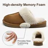 Flipers da casa feminina Memória espuma fofa de chinelos macios deslizam em sapatos quentes de inverno para mulheres camurça chinelos confortáveis